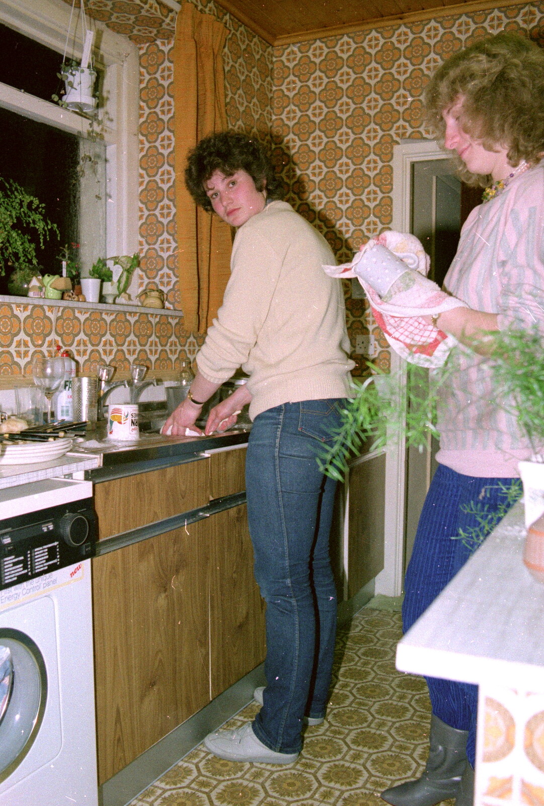 Angela does the washing up in the 70s kitchen from Uni: A Breadsticks Dinner Party and a Night in PPSU, Cromwell Road, Plymouth - 28th April 1986