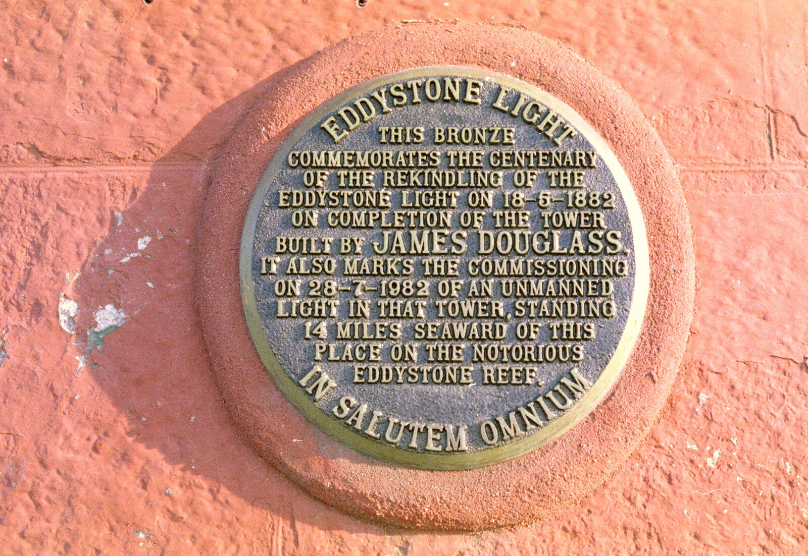 The commemorative plaque on Smeaton's Tower from Uni: Scenes of Plymouth and the PPSU Bar, Plymouth Polytechnic, Devon - 28th April 1986