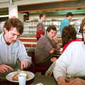 Dave tries to eat his lunch in the GTB canteen, Uni: Scenes of Plymouth and the PPSU Bar, Plymouth Polytechnic, Devon - 28th April 1986