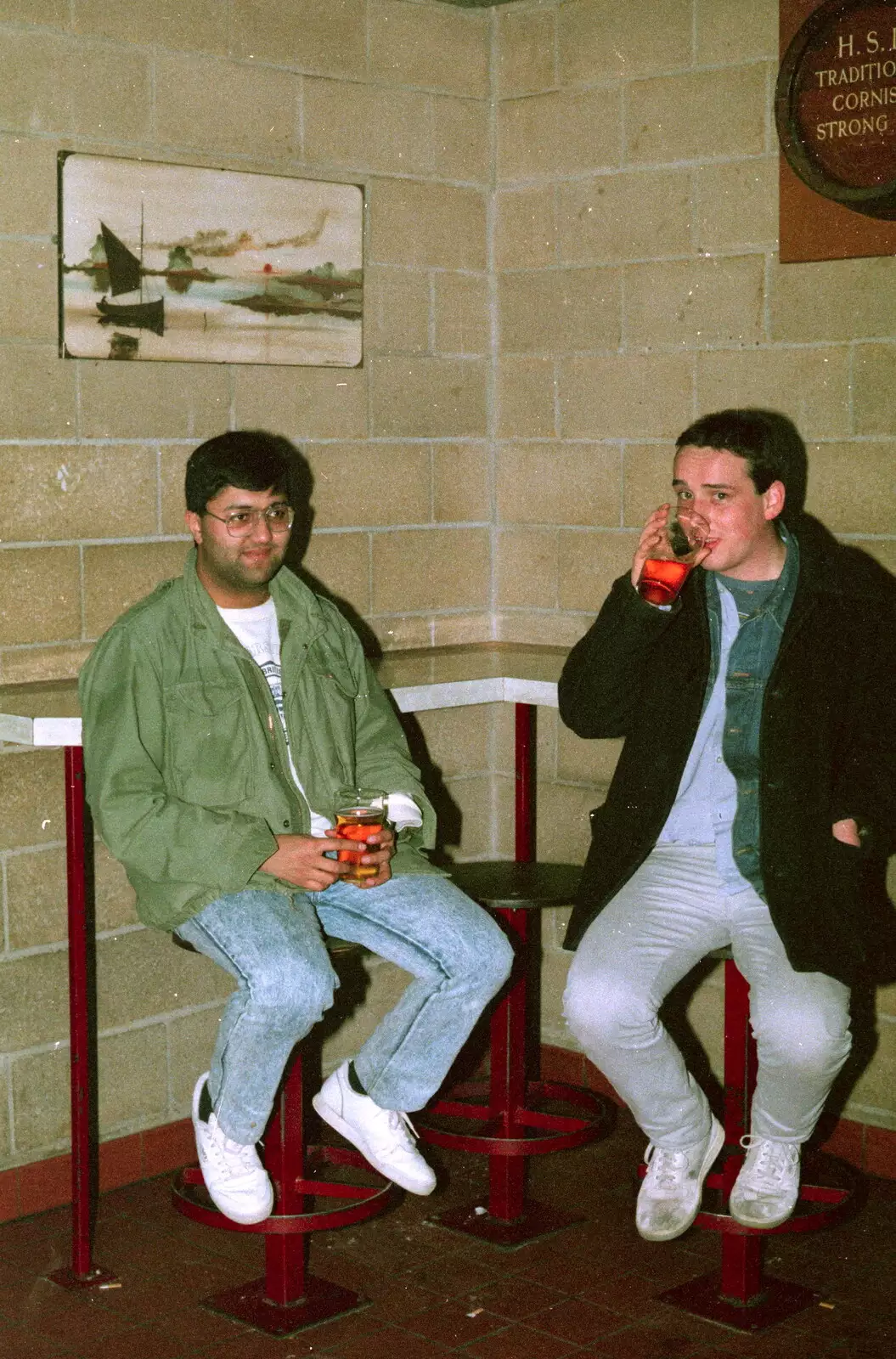 Frank Sembi and his mate, from Uni: Scenes of Plymouth and the PPSU Bar, Plymouth Polytechnic, Devon - 28th April 1986