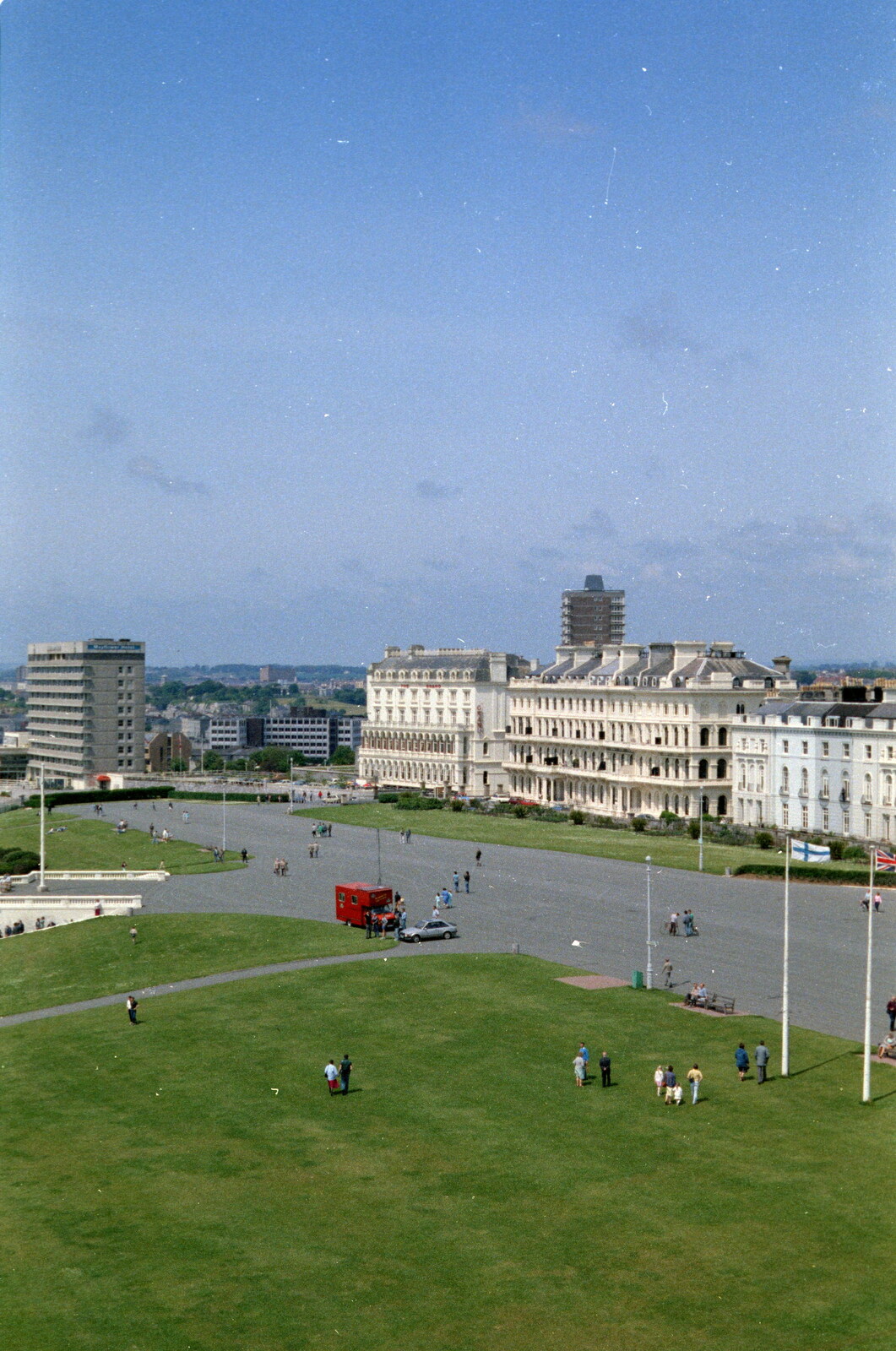 Hoe Drive and the Grand Hotel from Uni: A Plymouth Hoe Panorama, Plymouth, Devon - 7th May 1986