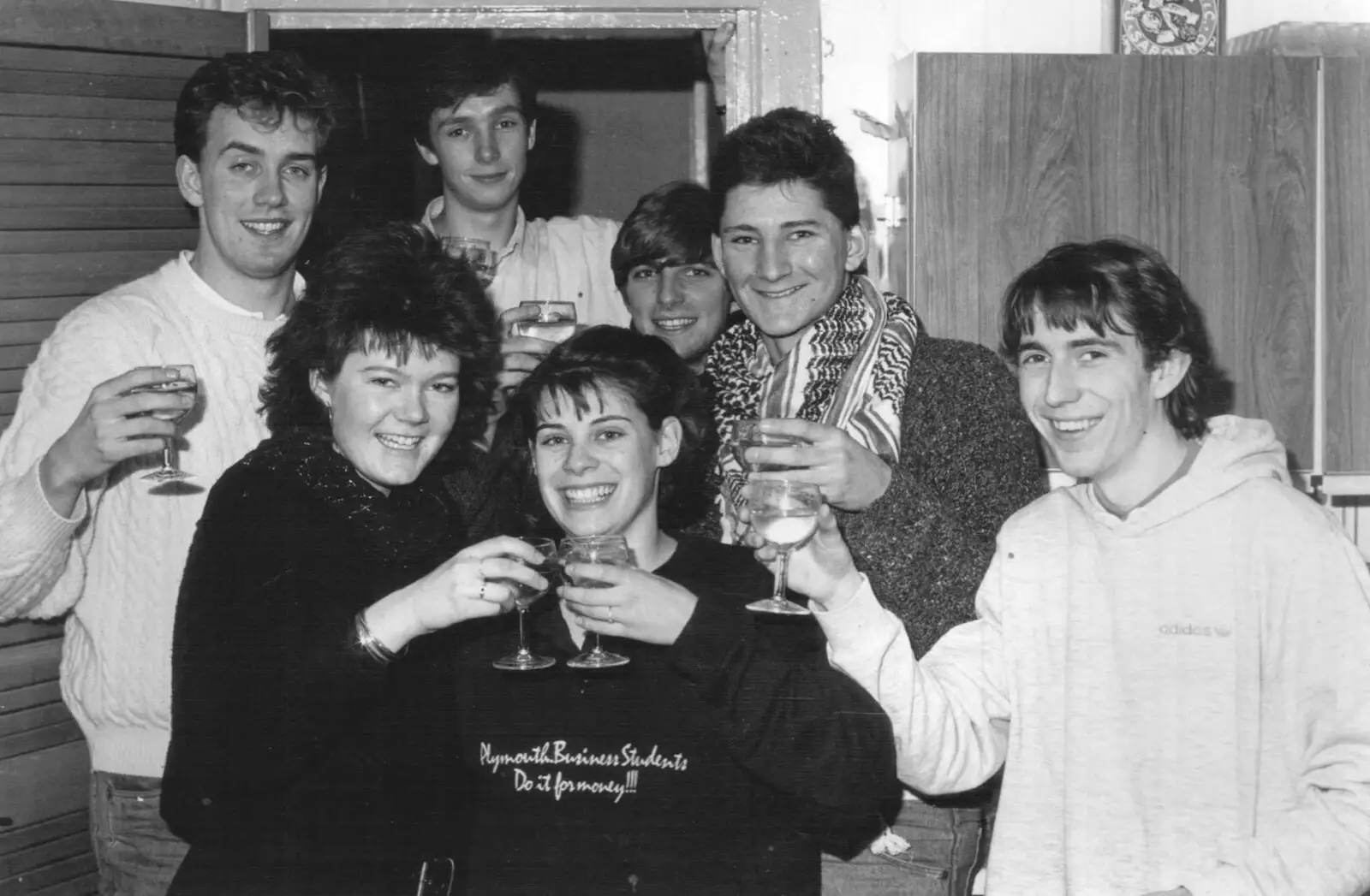 A group photo after the tasting session, from Uni: The Plymouth Polytechnic Satique Project, Salcombe and Plymouth - 10th May 1986