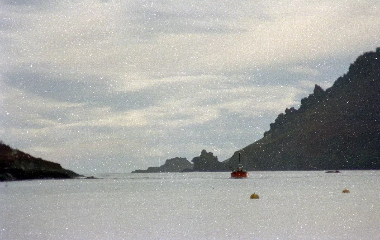 A fishing boat trundles up the river at Salcombe, from Uni: The Plymouth Polytechnic Satique Project, Salcombe and Plymouth - 10th May 1986