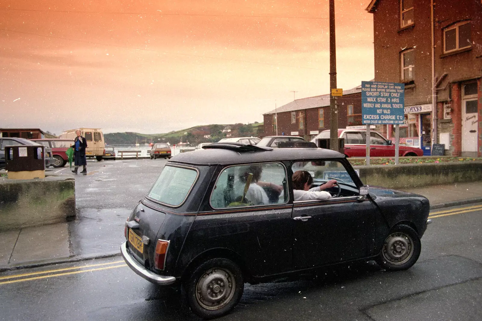 The Mini burns around Salcombe, from Uni: The Plymouth Polytechnic Satique Project, Salcombe and Plymouth - 10th May 1986