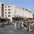 The crowds mill around by the end of Royal Parade, Uni: The Lord Mayor's Procession, Plymouth, Devon - 21st May 1986