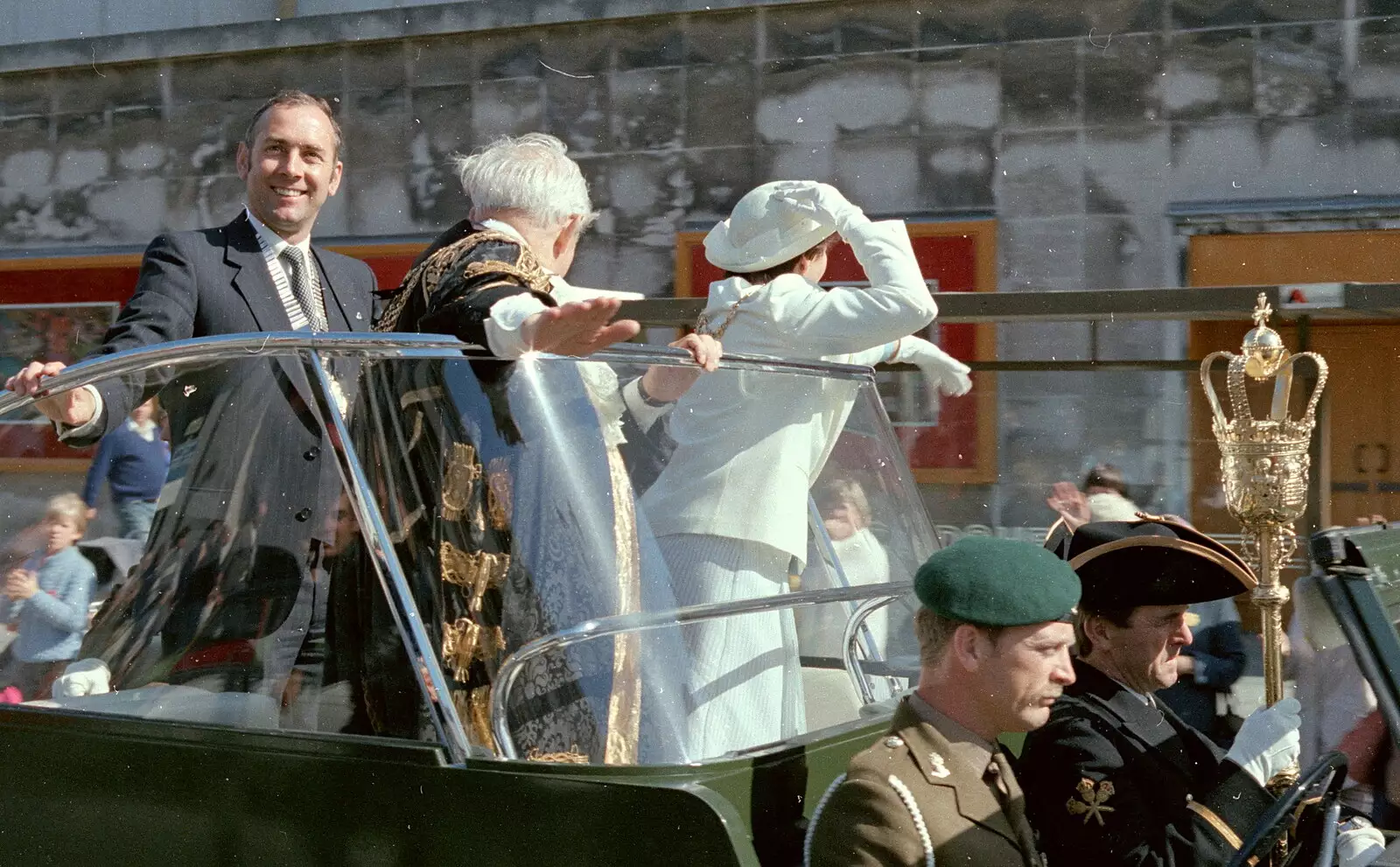 The Lord Mayor looks the other way, from Uni: The Lord Mayor's Procession, Plymouth, Devon - 24th May 1986