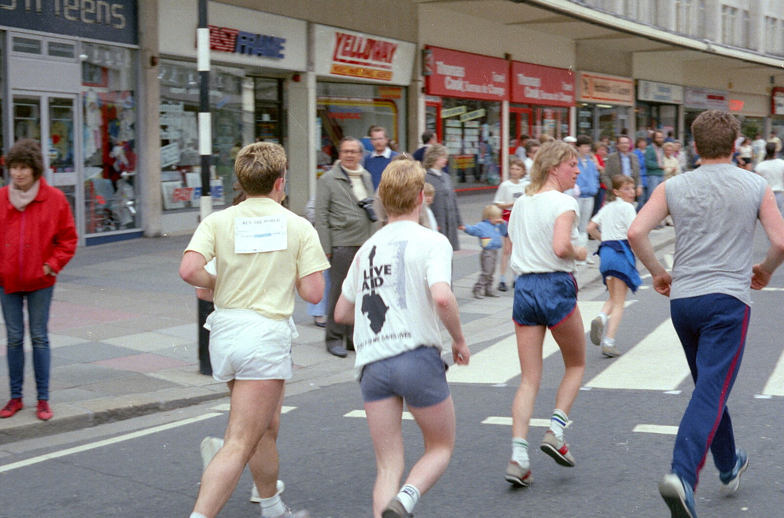 The Psychology runners head up St. Andrew's Cross from Uni: Sport Aid - Run The World, Plymouth, Devon - 25th May 1986