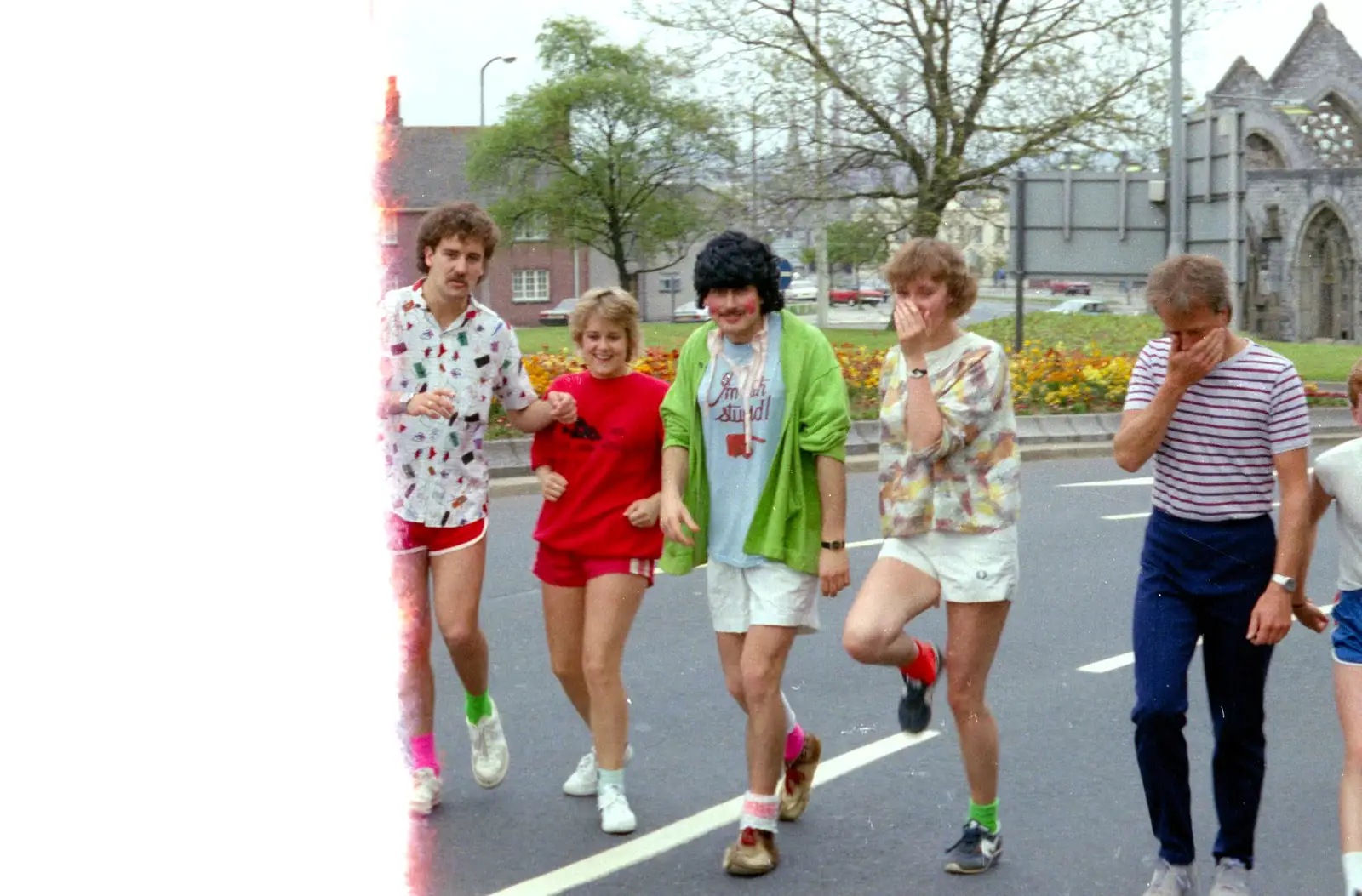 Sam, Mark and Alison giggle about something, from Uni: Sport Aid - Run The World, Plymouth, Devon - 25th May 1986