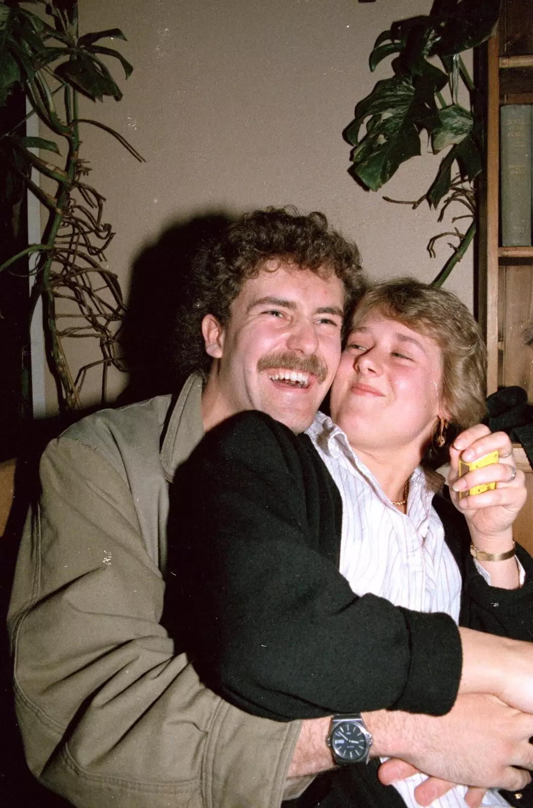 Sam Kennedy and his girlfriend, from Uni: Gill Leaves the James Street Vaults, Plymouth - 30th May 1986