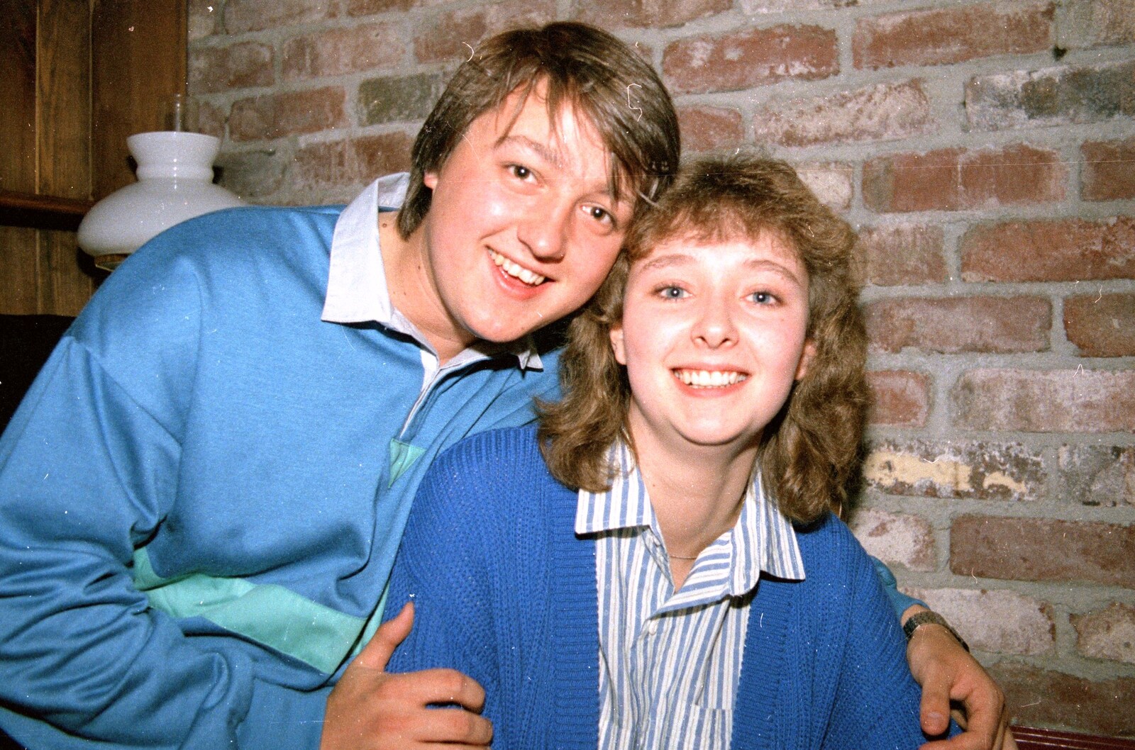 Uni: Gill Leaves the James Street Vaults, Plymouth - 30th May 1986: Alun Evans and Ally Fleming
