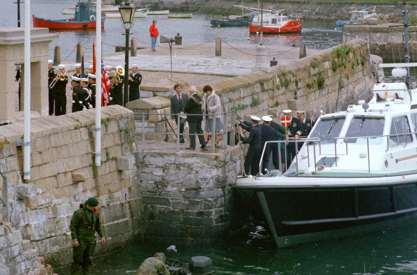 Uni: The Navy-Curtiss NC-4 Trans-Atlantic Flight, Plymouth Sound - 31st May 1986: The Mayor mounts the Mayflower Steps