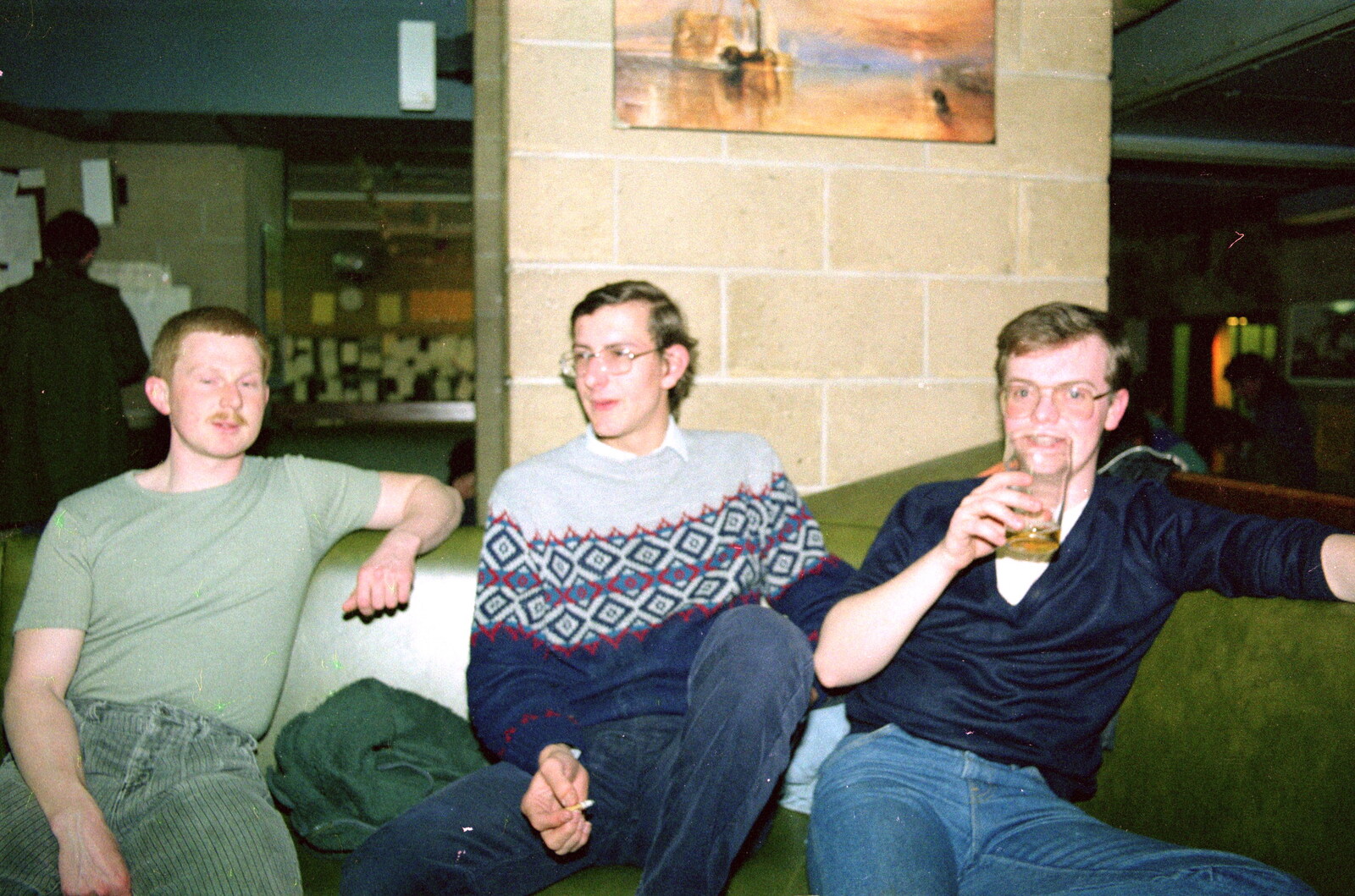 Uni: A Tutorial Miscellany and Cromwell Road, Plymouth Polytechnic, Devon - 2nd June 1986: Mark, Dobbs and Dave in the SU