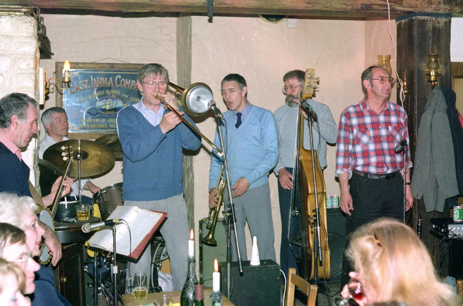 Trad jazz in the Barbican Wine Lodge, from Uni: A Tutorial Miscellany and Cromwell Road, Plymouth Polytechnic, Devon - 2nd June 1986