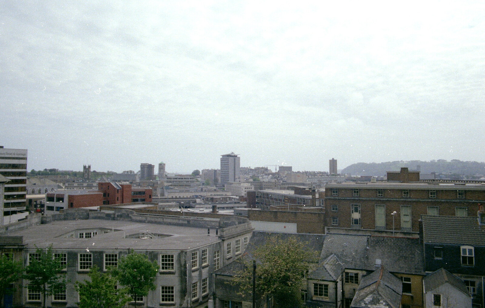 Uni: A Tutorial Miscellany and Cromwell Road, Plymouth Polytechnic, Devon - 2nd June 1986: A view over Plymouth from the GTB canteen