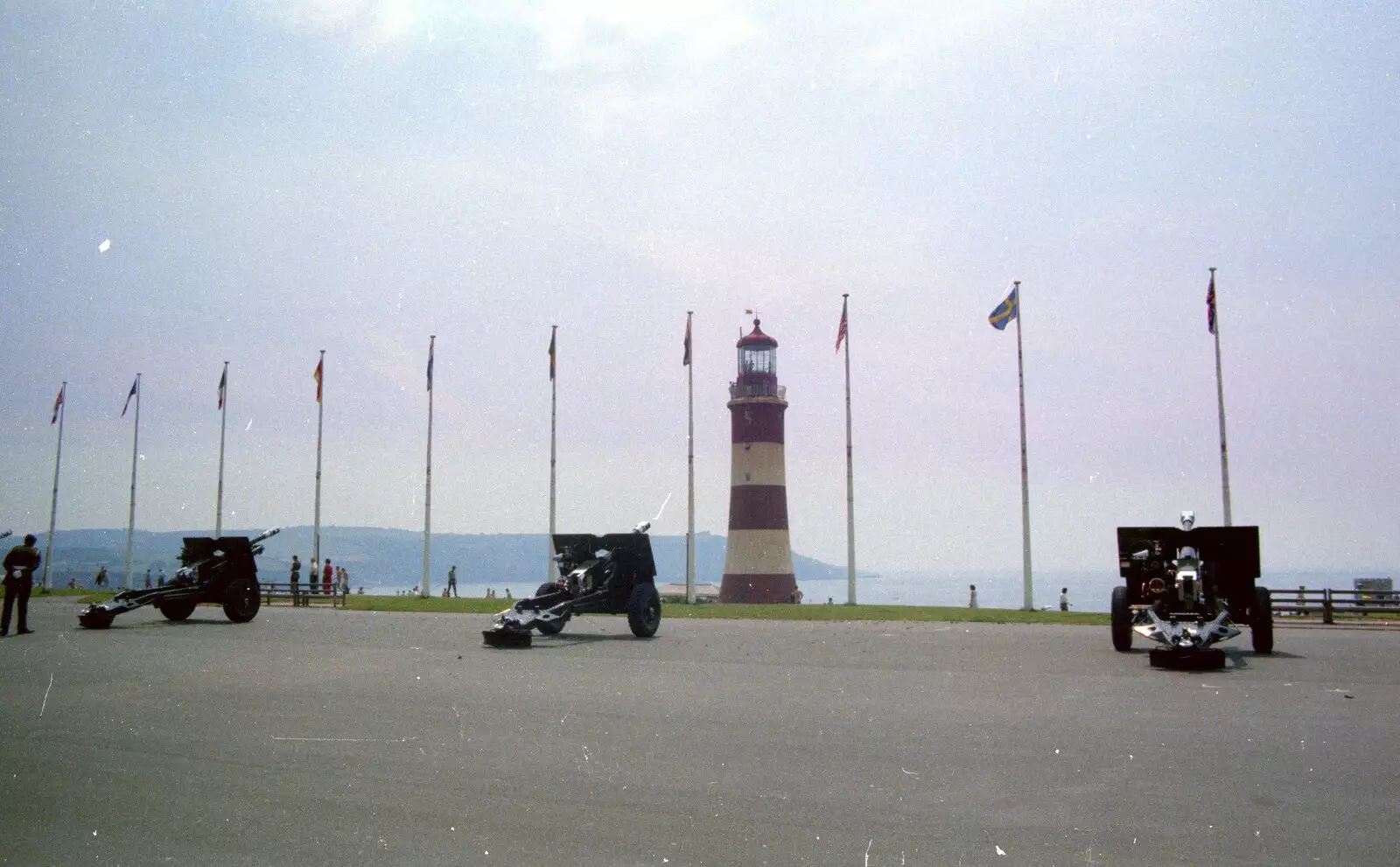 Three field guns on the Hoe, from Uni: Twenty One Guns and Footie on the Beach, Plymouth Hoe and Salcombe, Devon - 15th June 1986