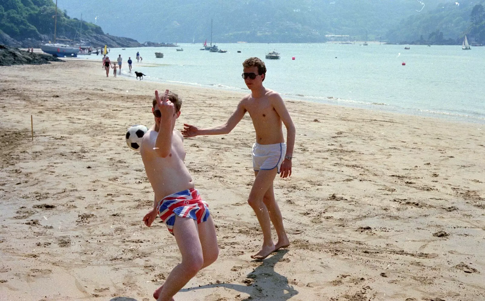 Mike's mate gives the Vs up, from Uni: Twenty One Guns and Footie on the Beach, Plymouth Hoe and Salcombe, Devon - 15th June 1986