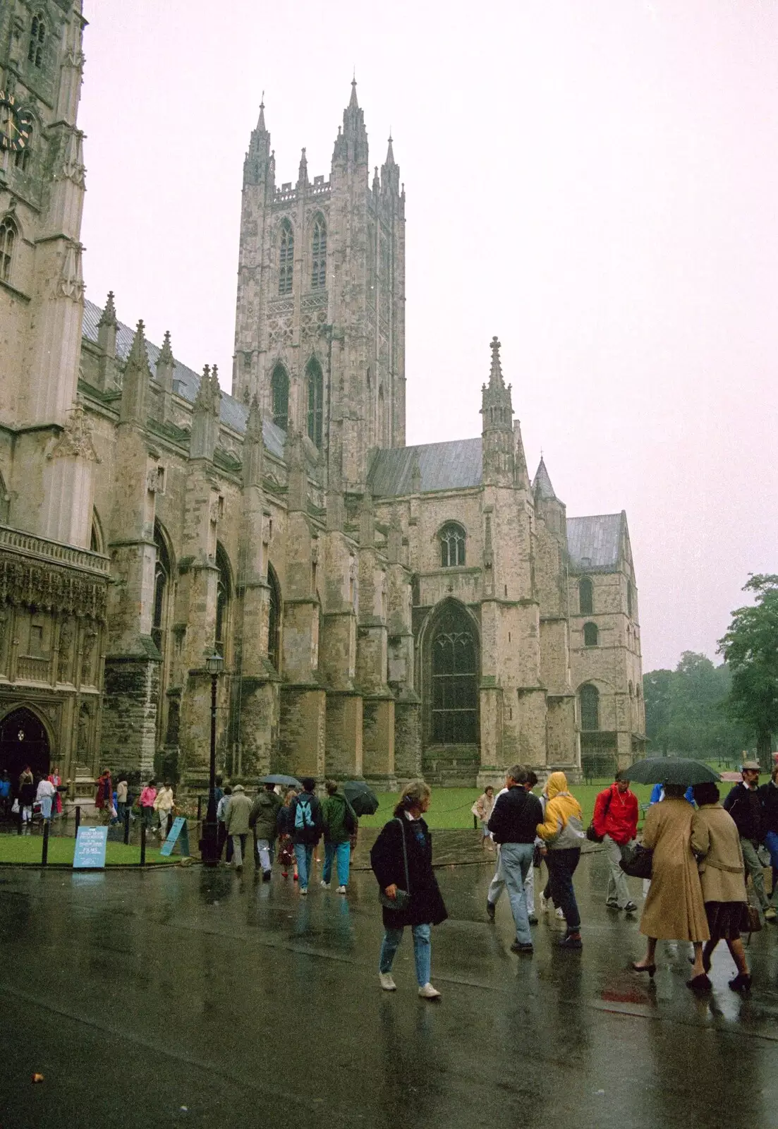 Crowds in the rain outside Canterbury cathedral, from Network Day with Hamish, The South East - 21st June 1986