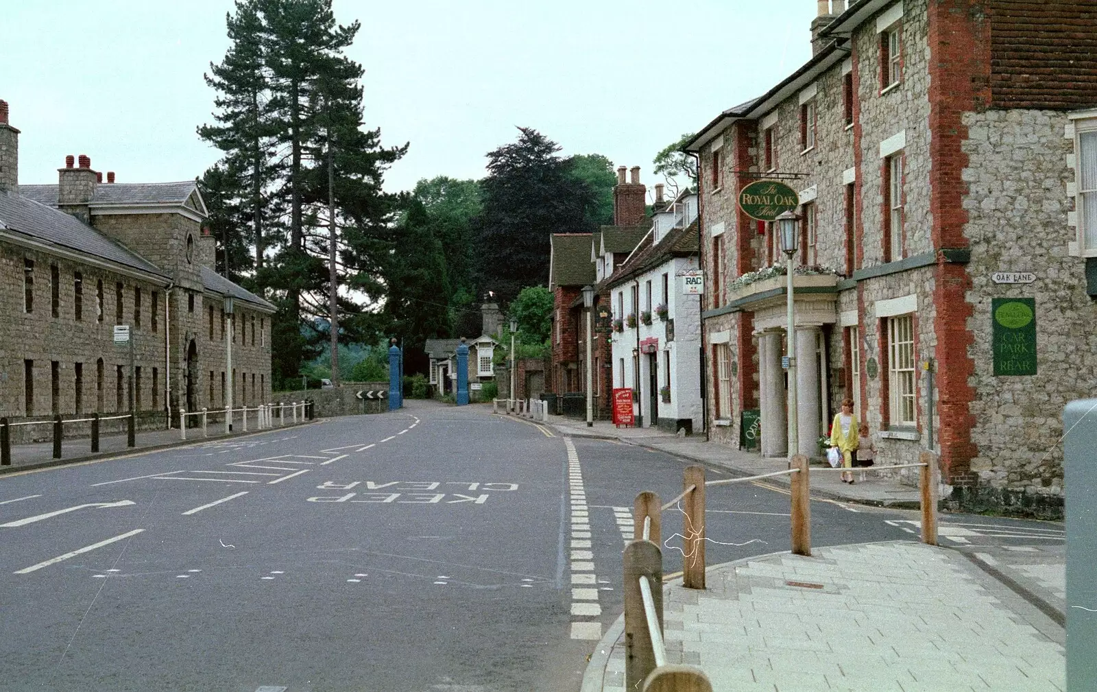 A Sevenoaks street, from A Trip to Groombridge, Kent - 10th July 1986