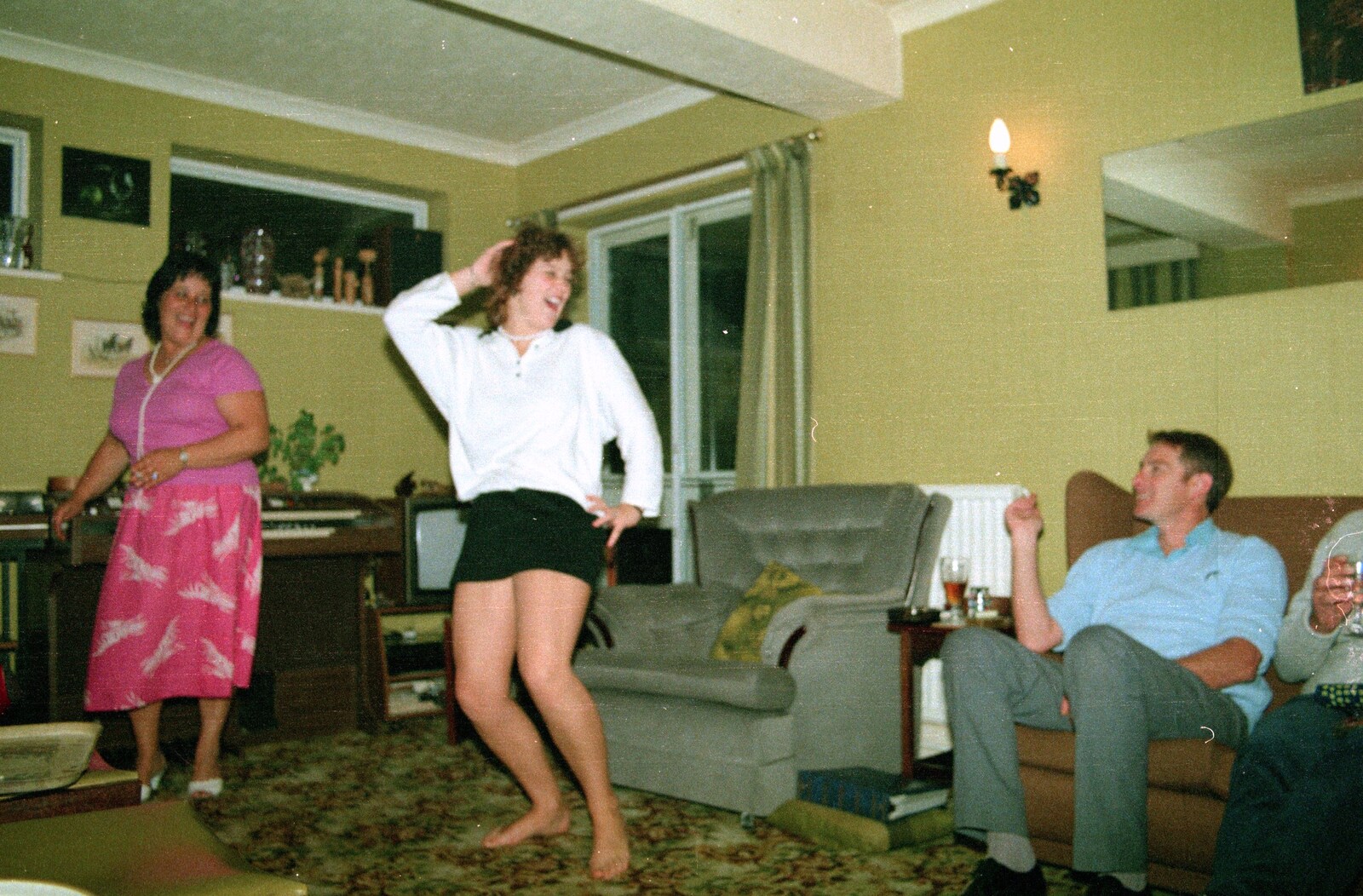 More crazy dancing from A CB Radio Party, Stem Lane, New Milton - 15th July 1986