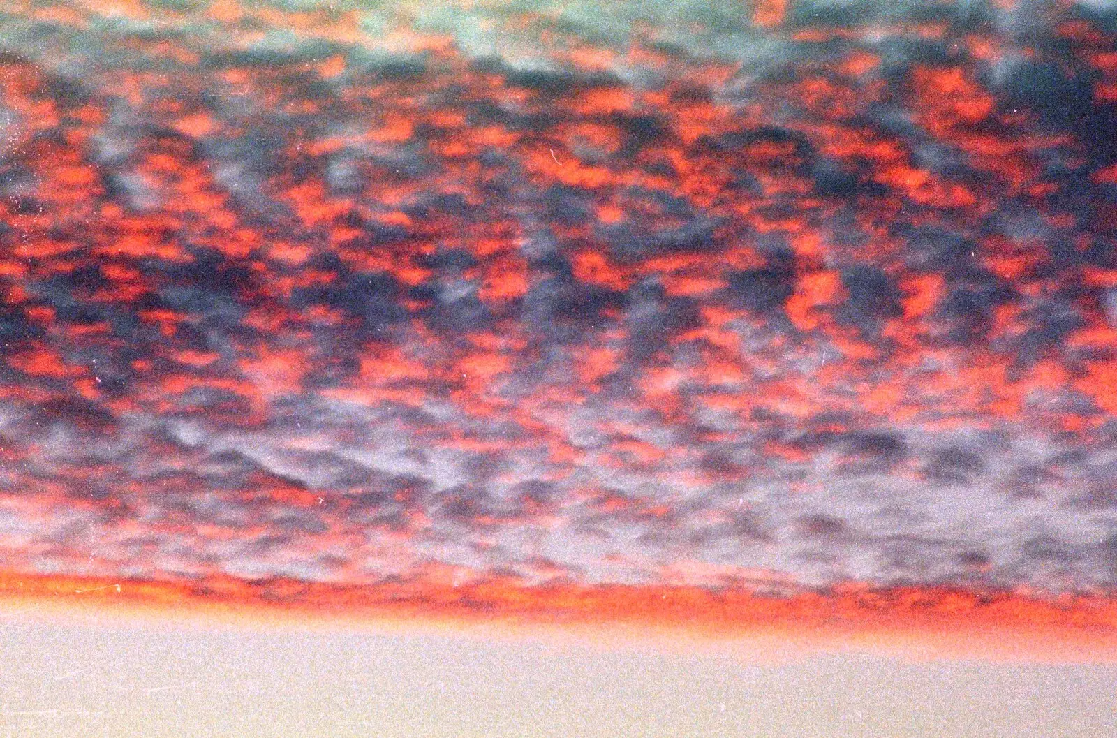 An interesting sunset, from Harvester Way Randomness, Lymington, Hampshire - 19th July 1986