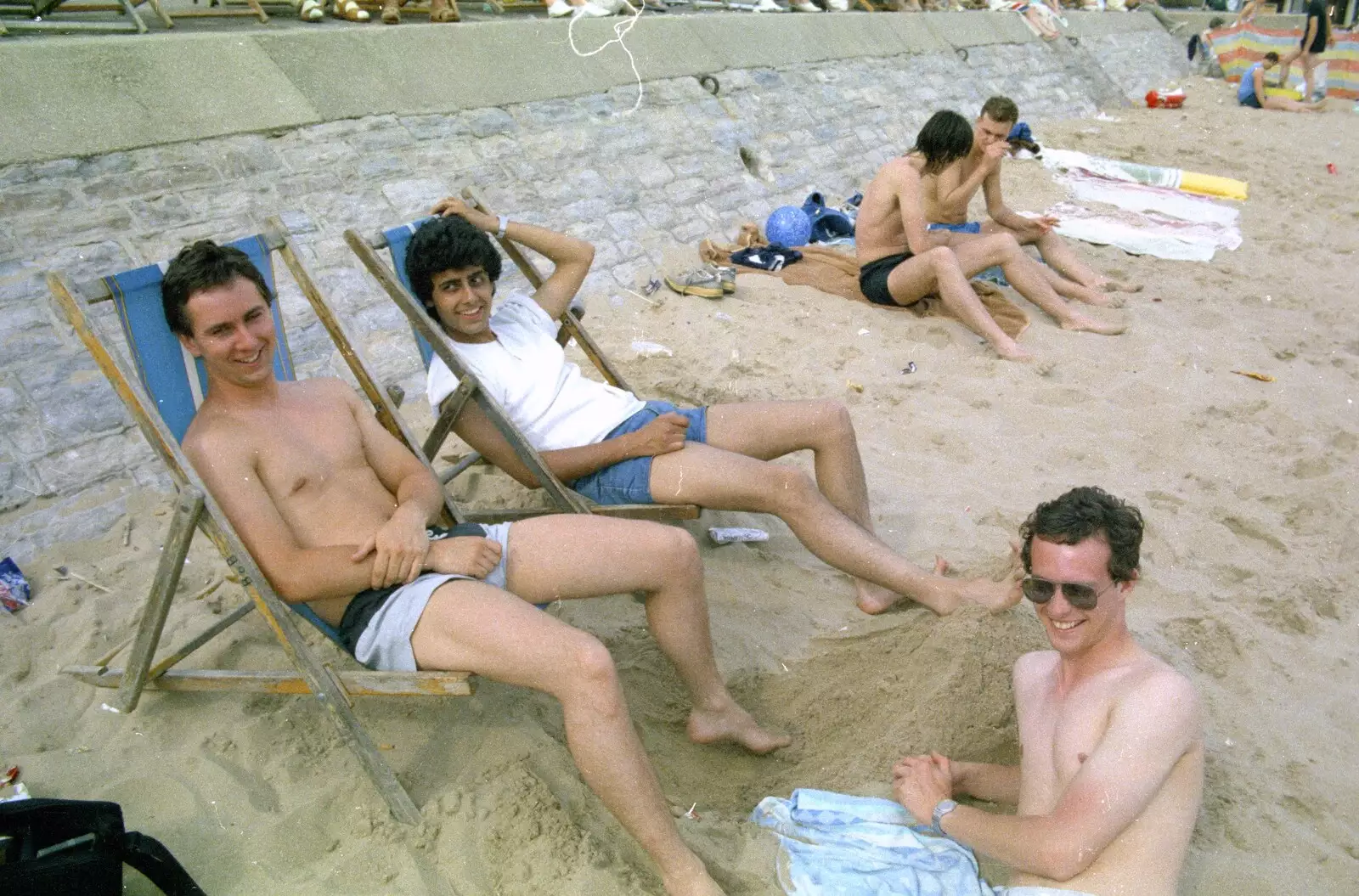 Riki, Chris and their friend on Bournemouth beach, from A CB Wedding and a Derelict Railway, Hampshire - 20th July 1986