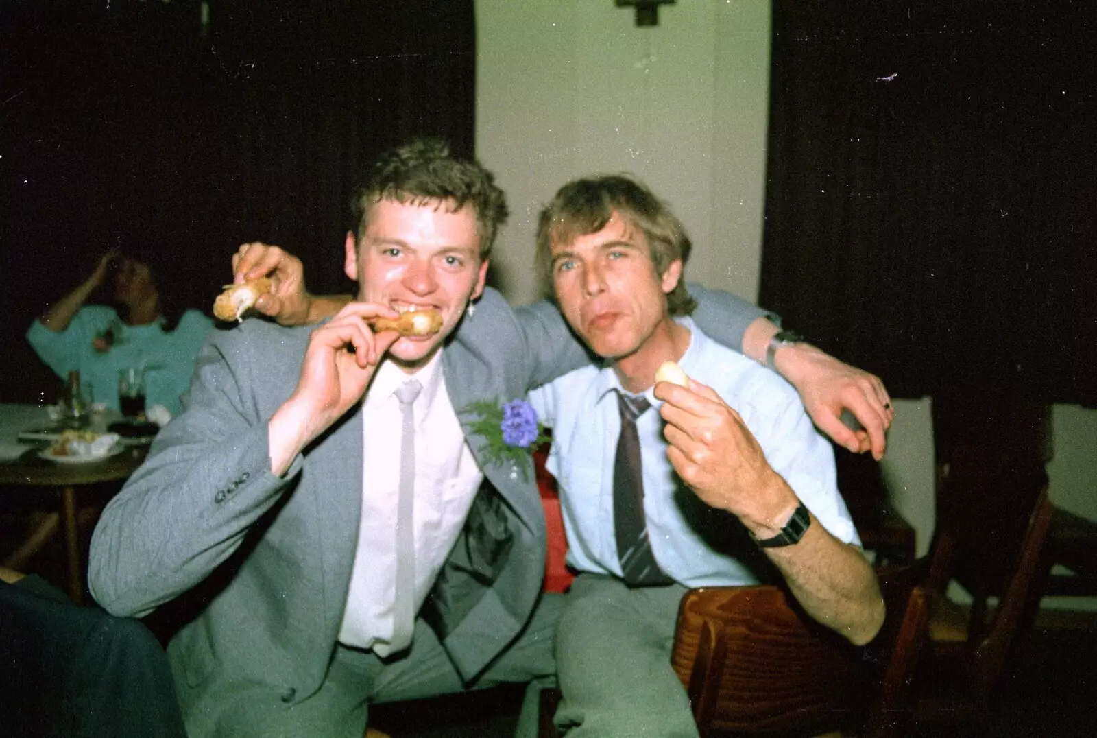 'Martian Rocker' (left) eats chicken, from A CB Wedding and a Derelict Railway, Hampshire - 20th July 1986