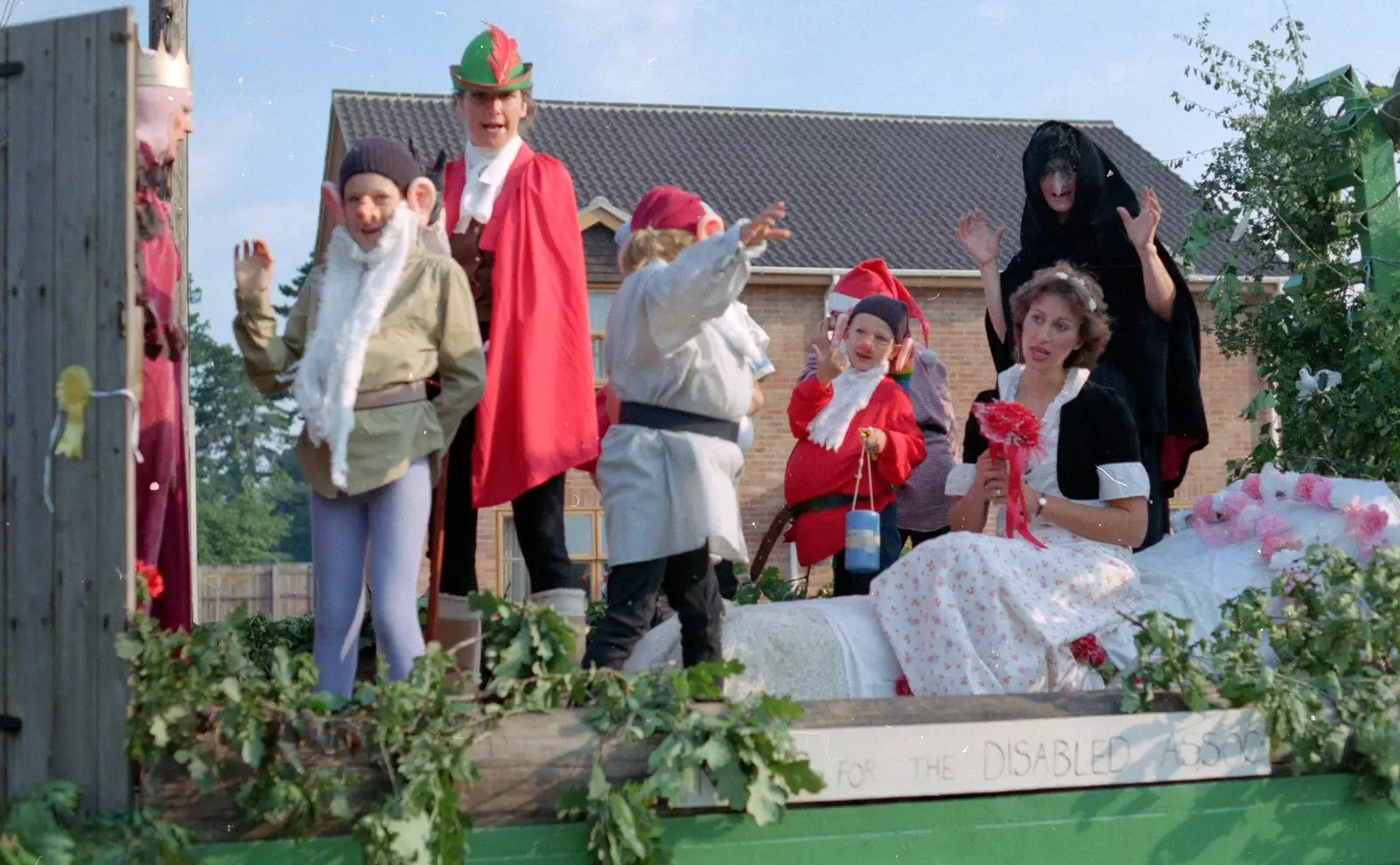 Snow White, from Sean and the New Milton Carnival, Hampshire - 1st August 1986