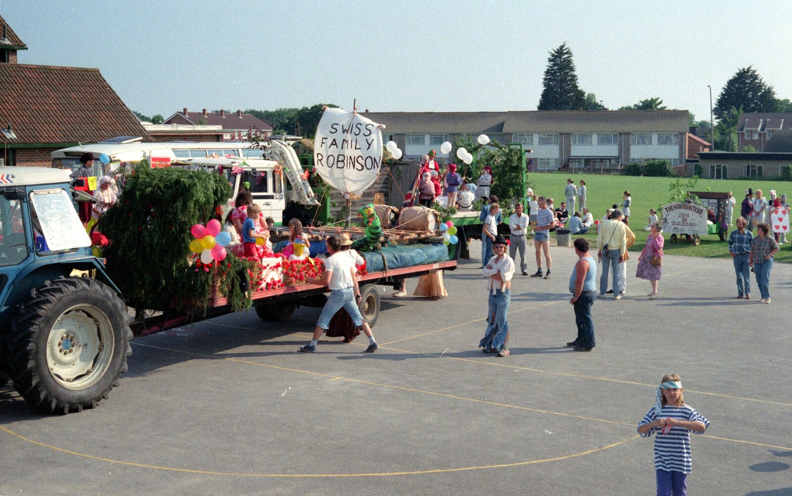 The junior school car park from Sean and the New Milton Carnival, Hampshire - 1st August 1986