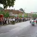 Heading for the finishing line, The New Forest Marathon, New Milton, Hampshire - 14th September 1986