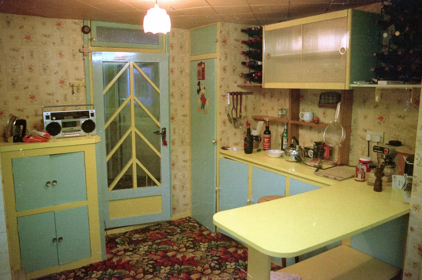 An amazingly-preserved 60s/70s kitchen, from Bracken Way, Walkford, Dorset - 15th September 1986