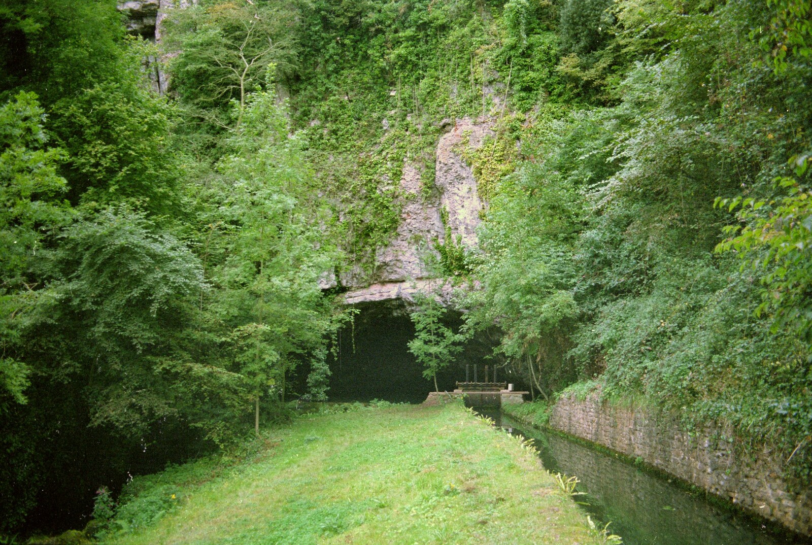 An entrance to a cave from Uni: Back at Poly and a Trip to Cheddar Gorge, Somerset and Plymouth - 2nd October 1986