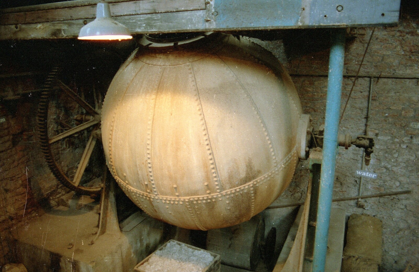A big riveted ball from Uni: Back at Poly and a Trip to Cheddar Gorge, Somerset and Plymouth - 2nd October 1986