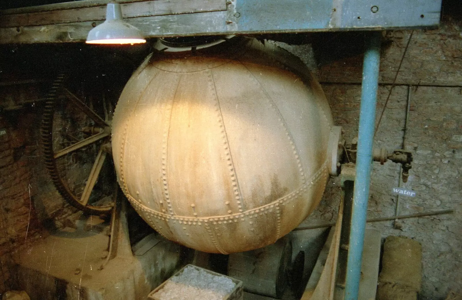 A big riveted ball, from Uni: Back at Poly and a Trip to Cheddar Gorge, Somerset and Plymouth - 2nd October 1986