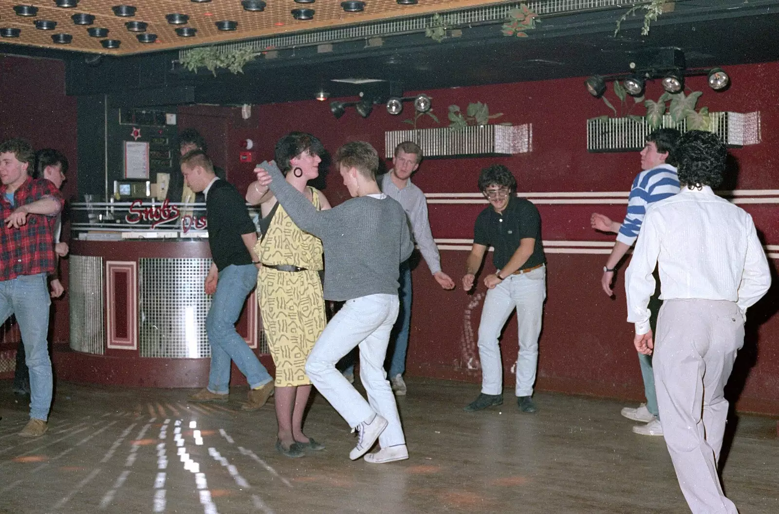 Bopping like it's 1986, from Uni: A Party in Snobs Nightclub, Mayflower Street, Plymouth - 18th October 1986