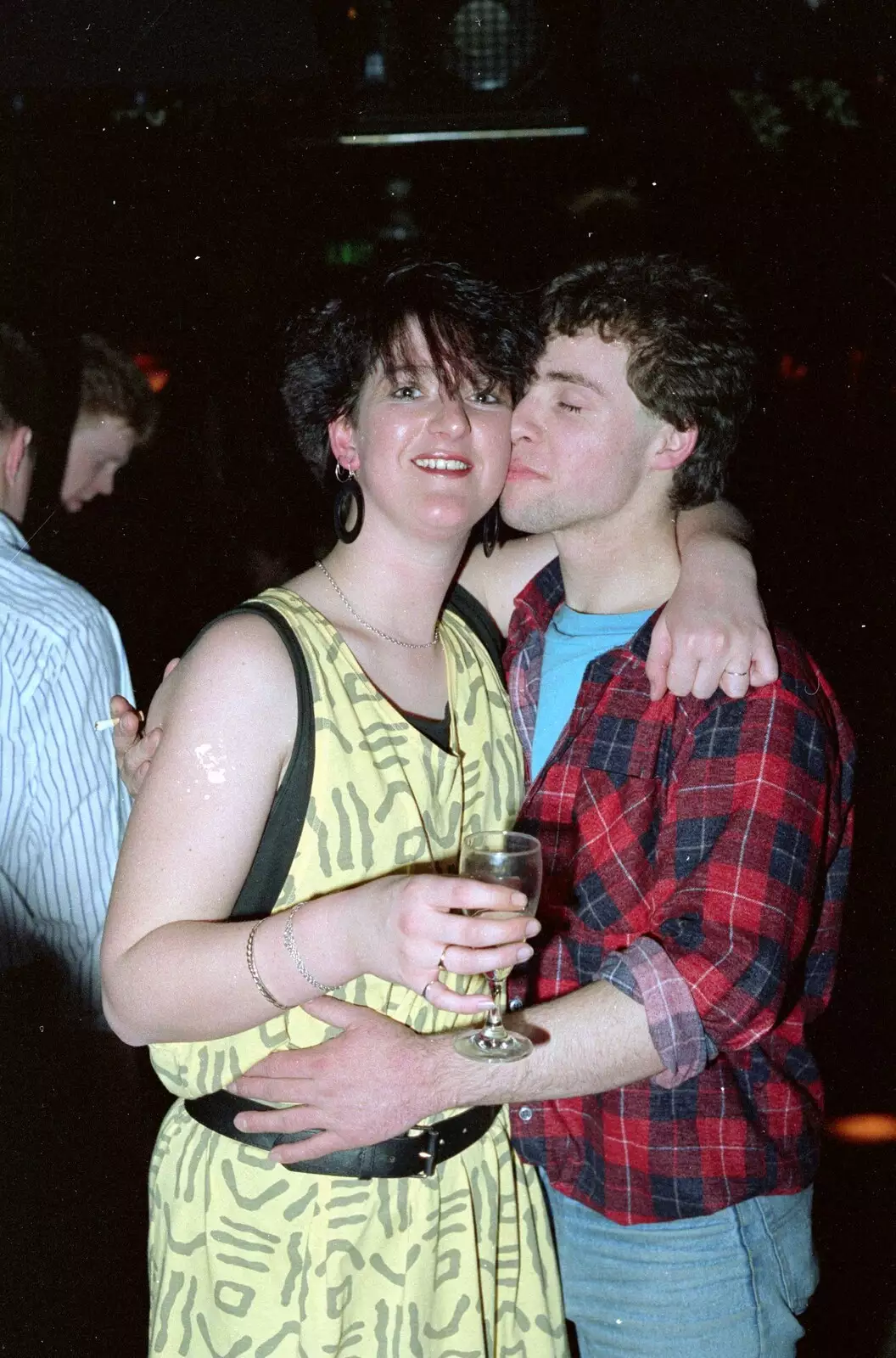 Another snog attempt, from Uni: A Party in Snobs Nightclub, Mayflower Street, Plymouth - 18th October 1986