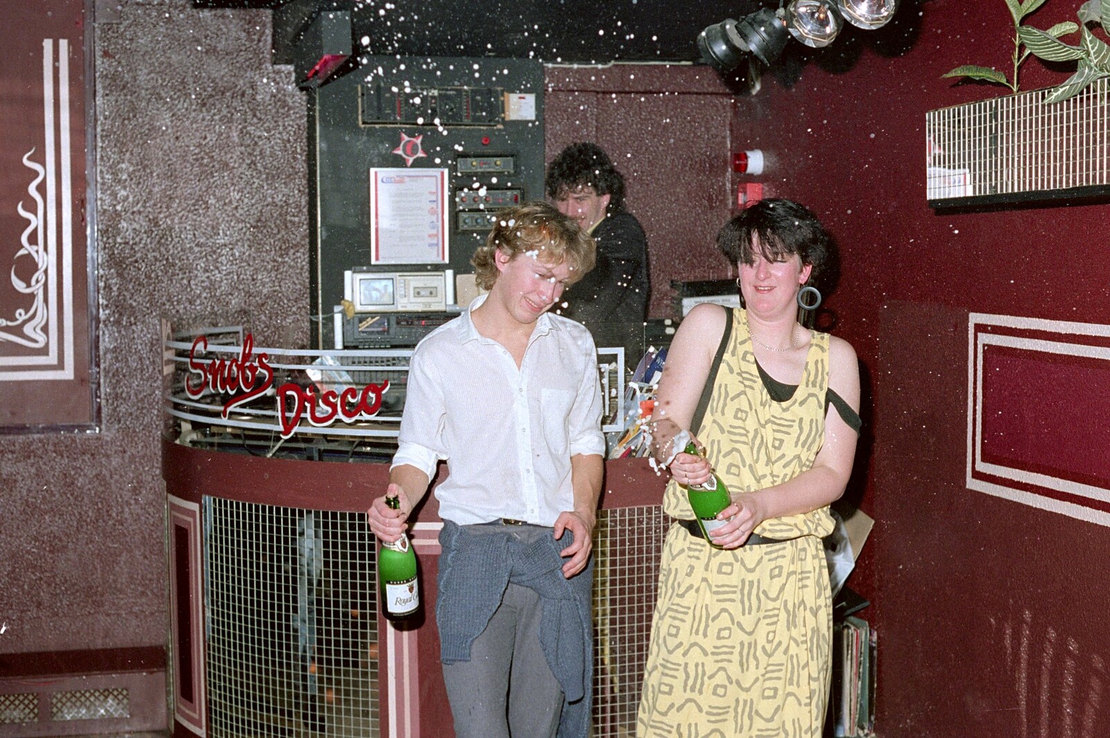Fake Champagne fizz flies through the air from Uni: A Party in Snobs Nightclub, Mayflower Street, Plymouth - 18th October 1986