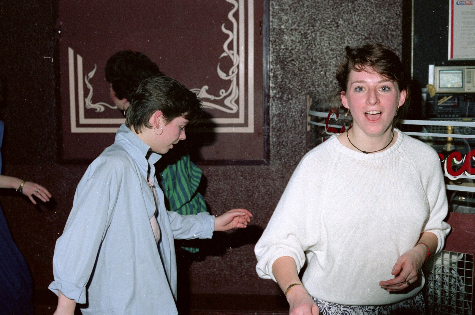 Someone vaguely familiar looks up from Uni: A Party in Snobs Nightclub, Mayflower Street, Plymouth - 18th October 1986
