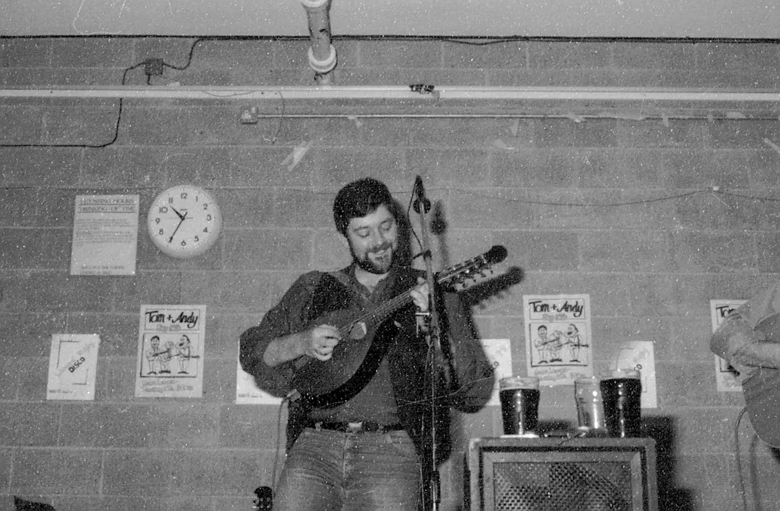 A bit of mandolin from Tom or Andy, from Uni: The Satique Project, Salcombe and Plymouth - 15th January 1987