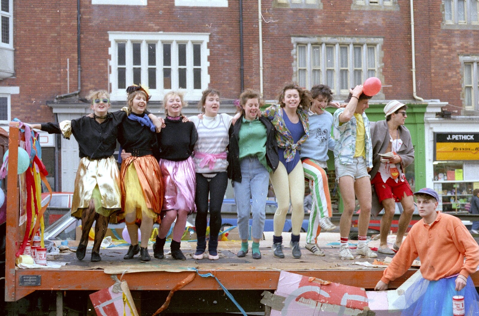 BABS girlies on North Hill from Uni: The PPSU Pirate RAG Parade, Plymouth, Devon - 14th February 1987