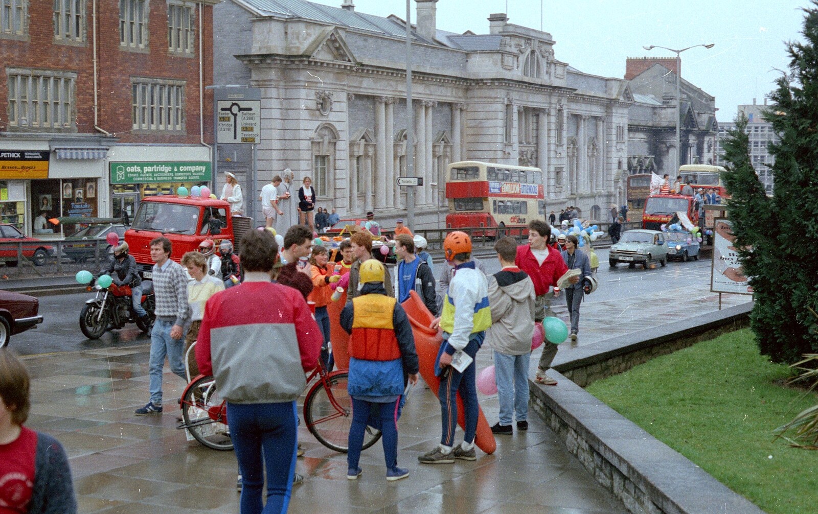 Some of the canoe club hang around near the central library from Uni: The PPSU Pirate RAG Parade, Plymouth, Devon - 14th February 1987