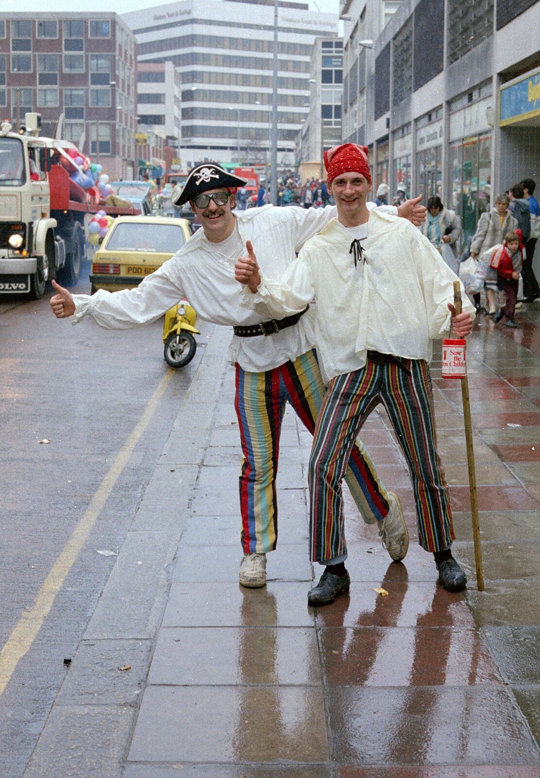 A couple of pirates on Mayflower Street from Uni: The PPSU Pirate RAG Parade, Plymouth, Devon - 14th February 1987