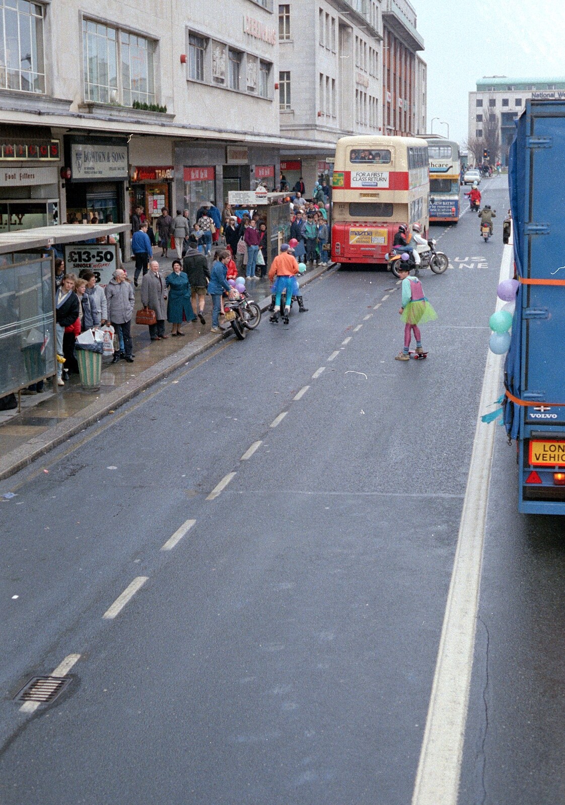 The view up Royal Parade from Uni: The PPSU Pirate RAG Parade, Plymouth, Devon - 14th February 1987