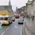 Looking up North Hill from the library, Uni: The PPSU Pirate RAG Parade, Plymouth, Devon - 14th February 1987