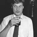 Steve with a half pint, Uni: The Second Year in Black and White, Plymouth Polytehnic, Devon - 8th March 1987