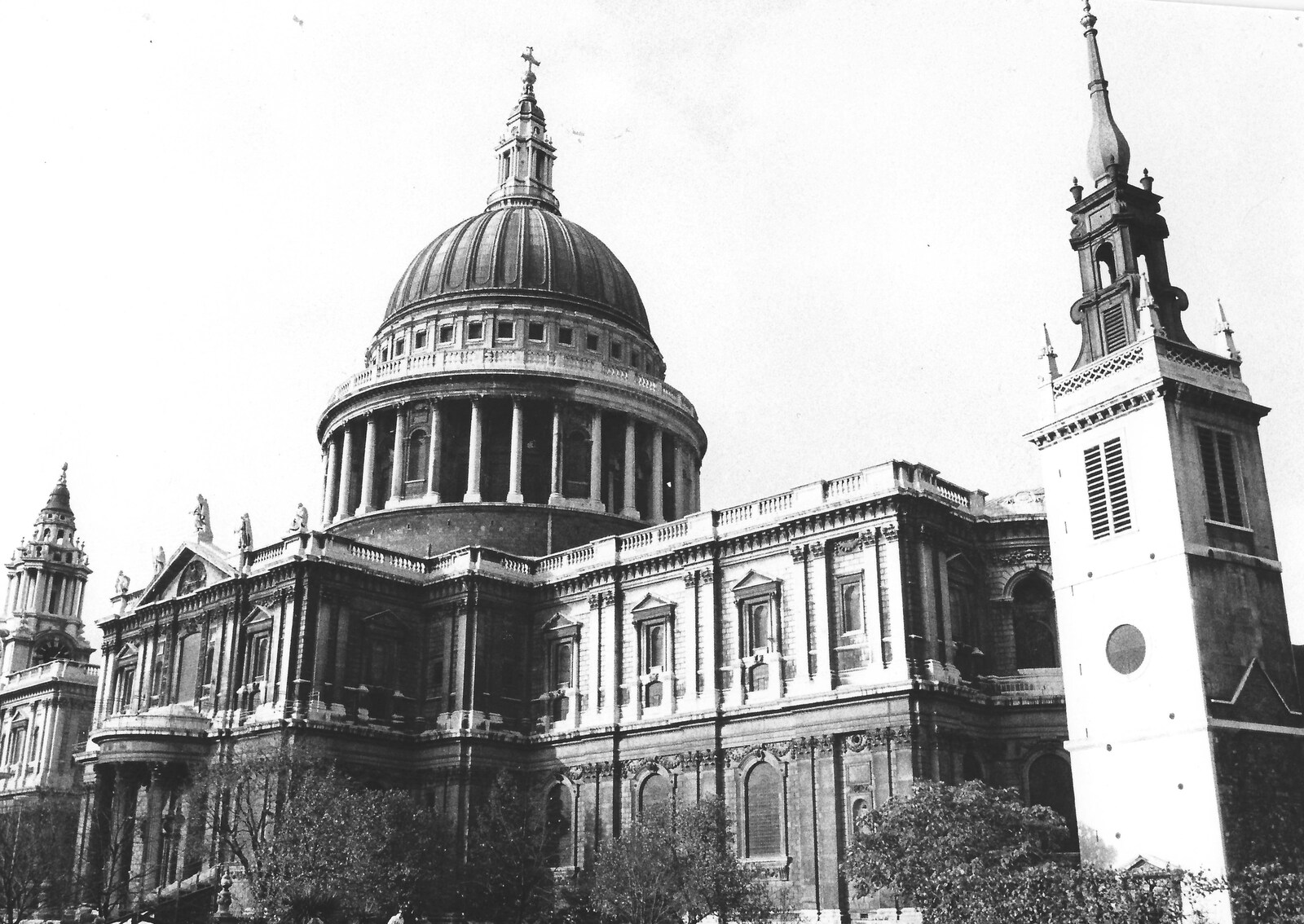 St Paul's cathedral from Uni: The Second Year in Black and White, Plymouth Polytehnic, Devon - 8th March 1987