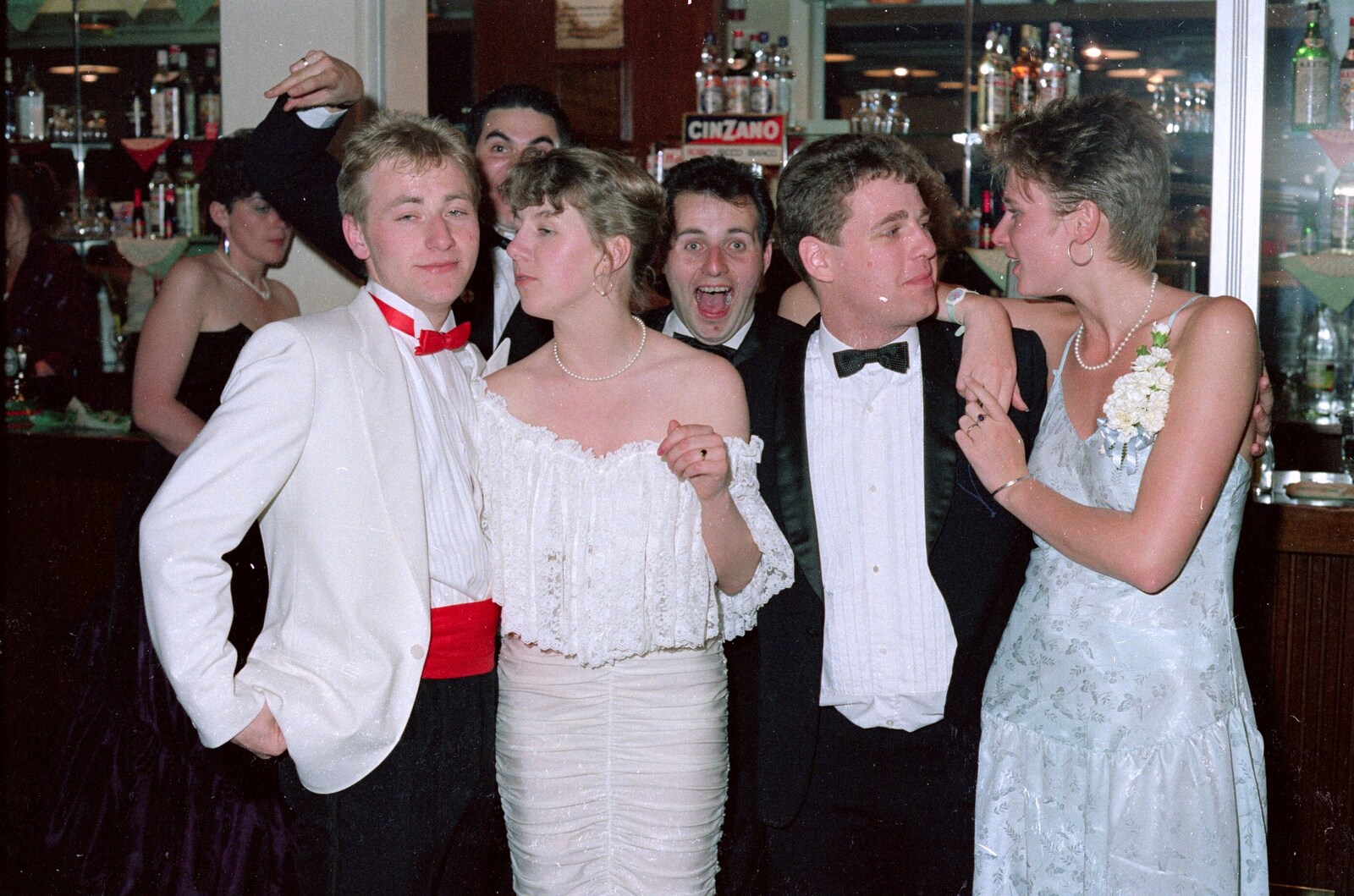 Ian Dunwoody gurns from the back of the group from Uni: PPSU May Ball, The Guildhall, Plymouth - 4th May 1987