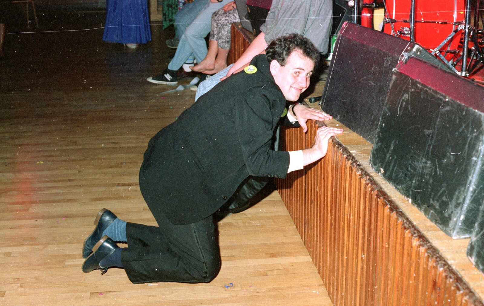 Ian Dunwoody at the stage from Uni: PPSU May Ball, The Guildhall, Plymouth - 4th May 1987