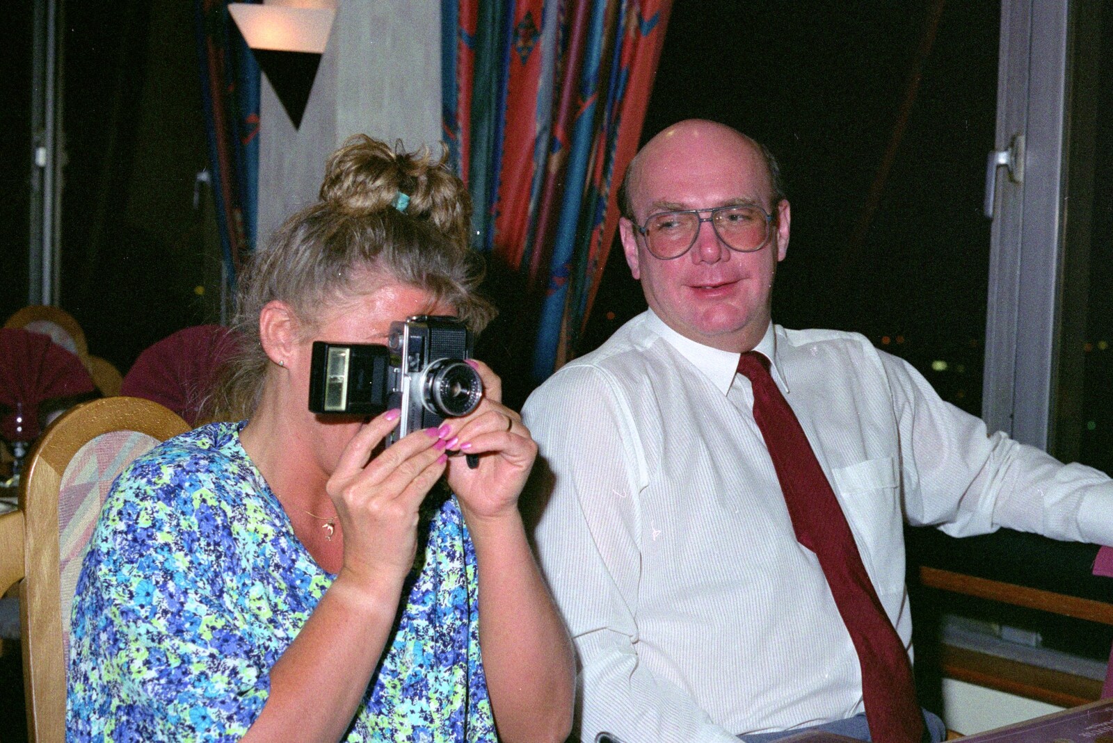Chantal takes a photo from Chantal and Andy's Wedding, and the Lord Mayor's Parade, Plymouth - 20th May 1987