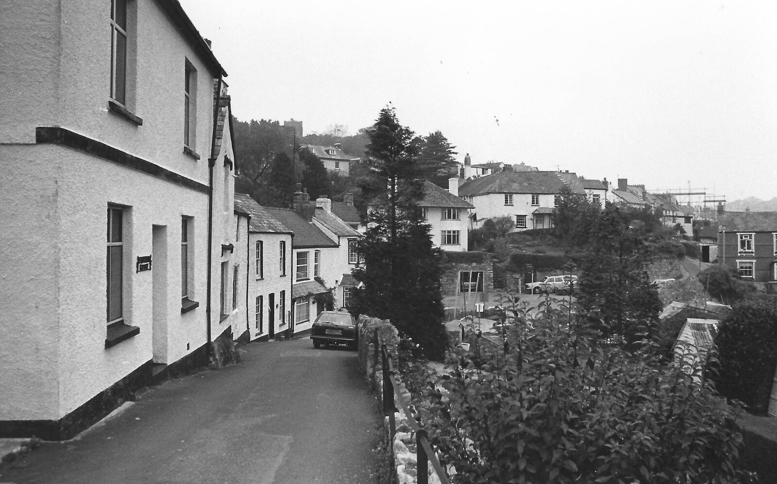 The streets of Polperro in Cornwall from Uni: The Last Day of Term, Plymouth Polytechnic, Devon - 2nd June 1987