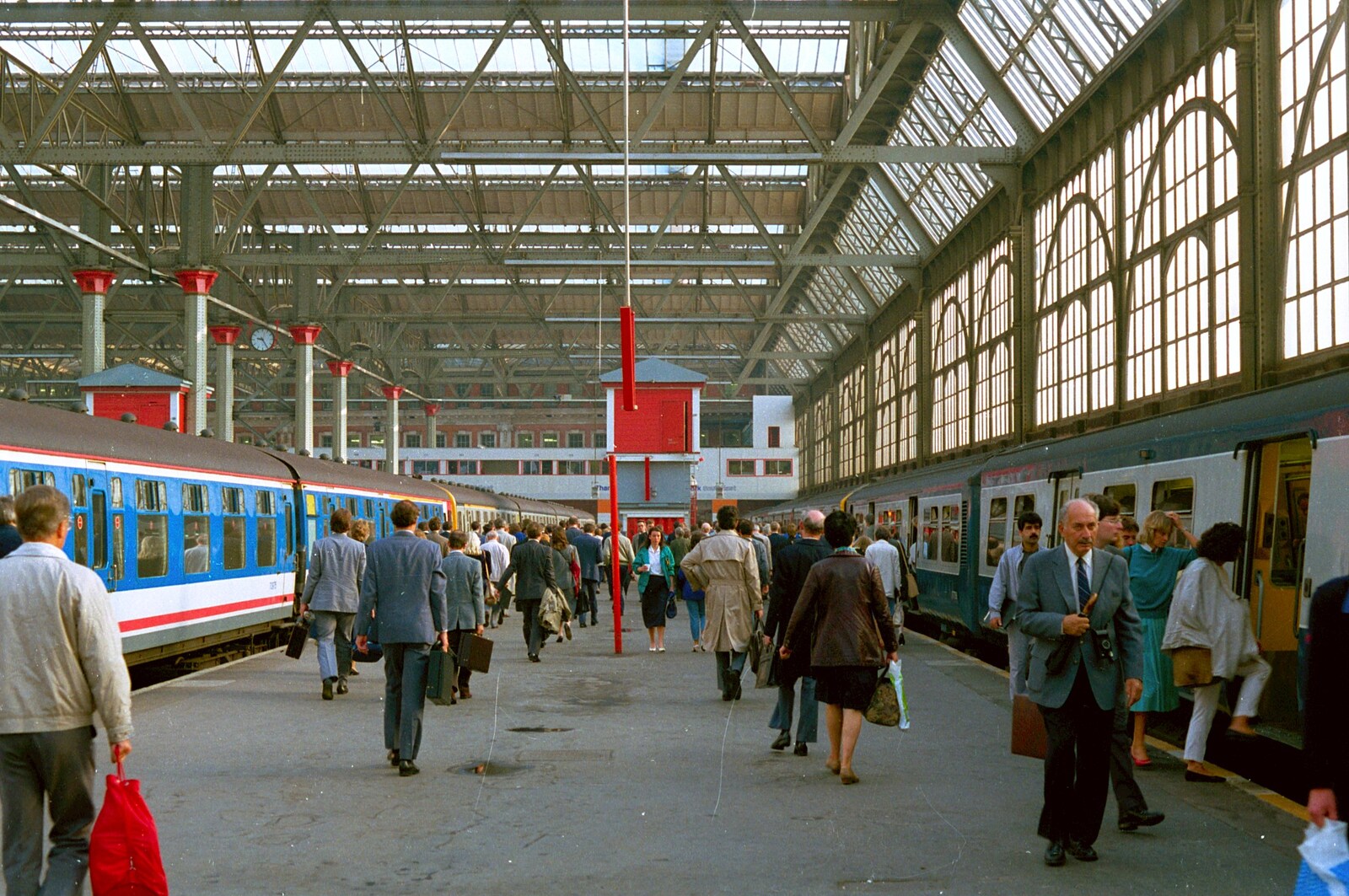 From Waterloo Station to Great Yarmouth, London and Norfolk - 20th September 1987: 9:25am, on Platform 2 at Waterloo Station, and the Class 438 4TC train (left) has just come in